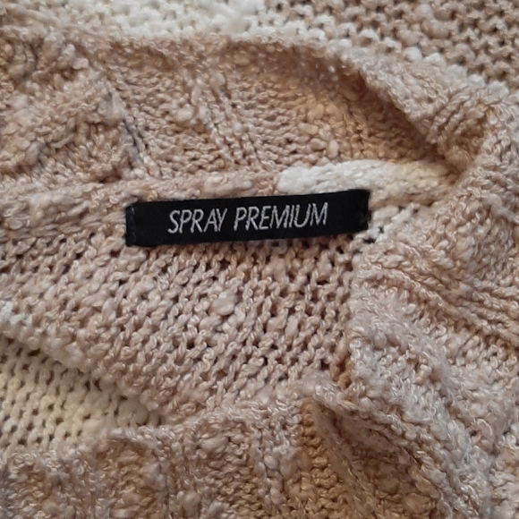 Beige and white striped sweater - Picture 4 of 7